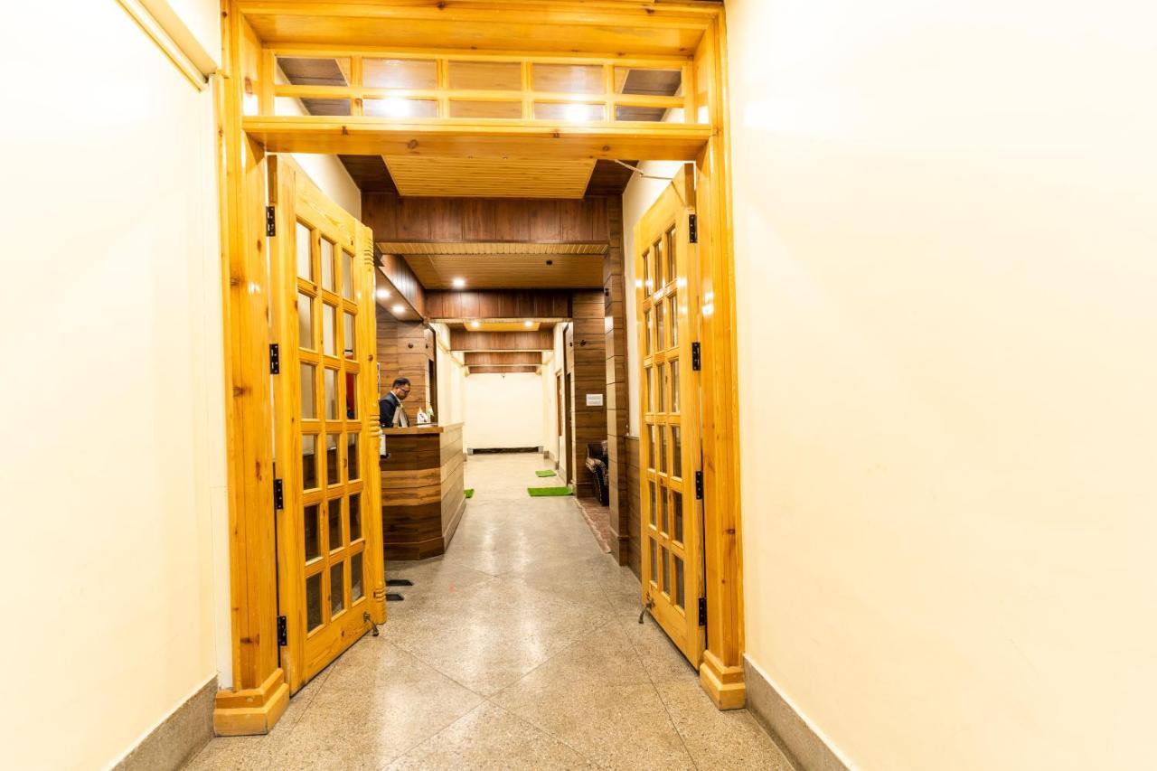 Hotel Woodland Nainital Kültér fotó